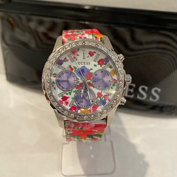New GUESS Crystal Multi-Function Women's Watch - Picture 1 of 7